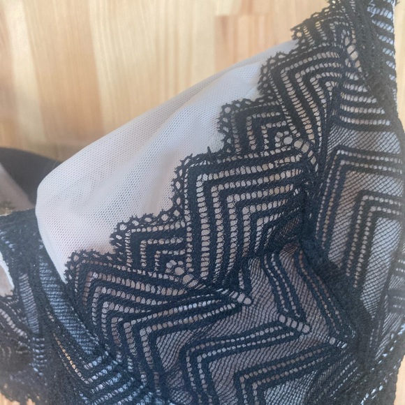 Intimate by CHANGE 32E lace bra - Picture 2 of 5